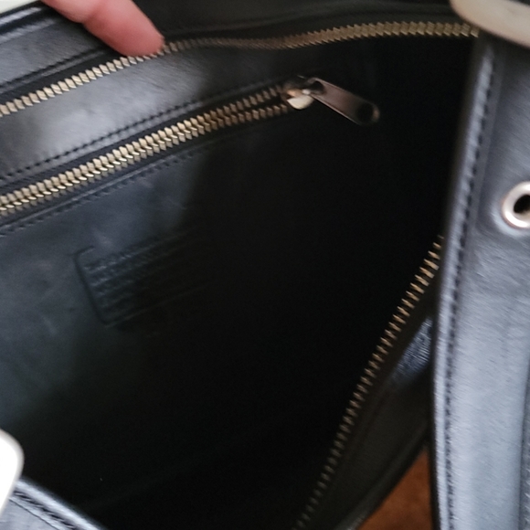 Leather/Suede Shoulder Bag - Picture 9 of 11